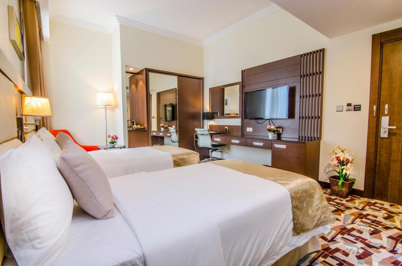 Al Murooj Grand Hotel Muscat Eksteriør billede